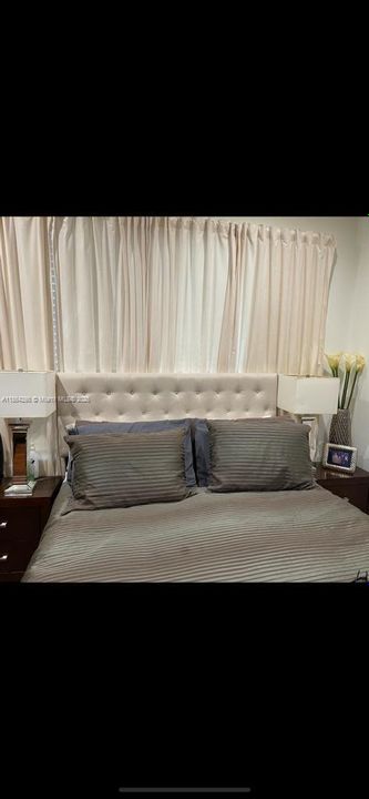 待售: $210,000 (1 贝兹, 1 浴室, 470 平方英尺)