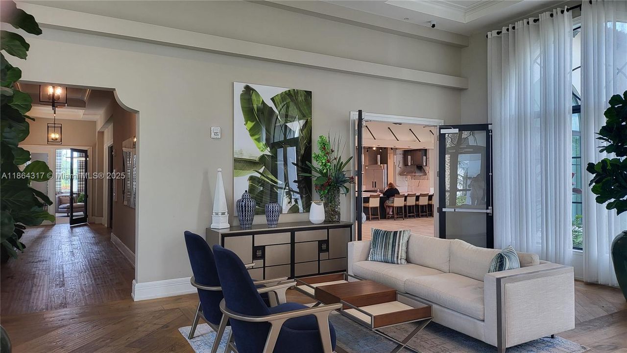 For Rent: $2,500 (3 beds, 2 baths, 1924 Square Feet)