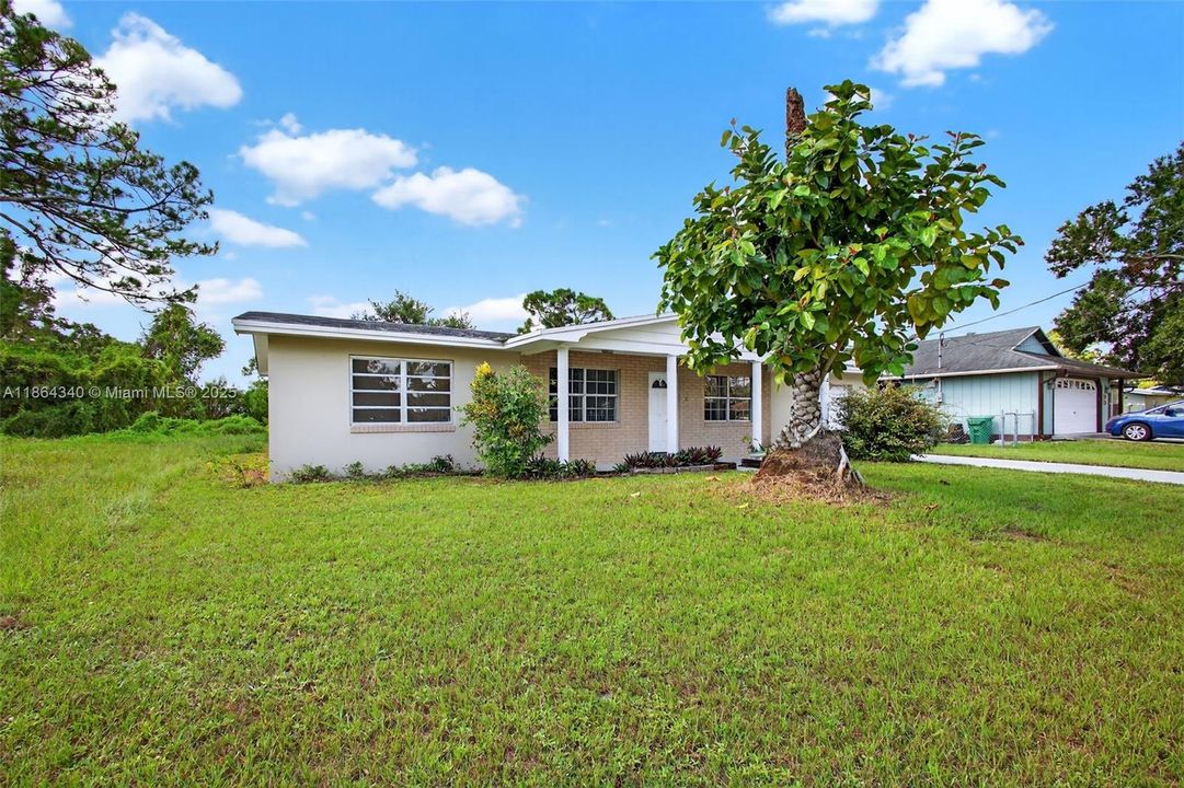 Recently Sold: $250,000 (3 beds, 2 baths, 1344 Square Feet)