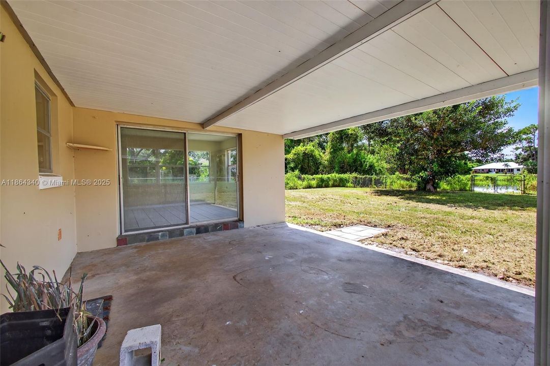 Recently Sold: $250,000 (3 beds, 2 baths, 1344 Square Feet)