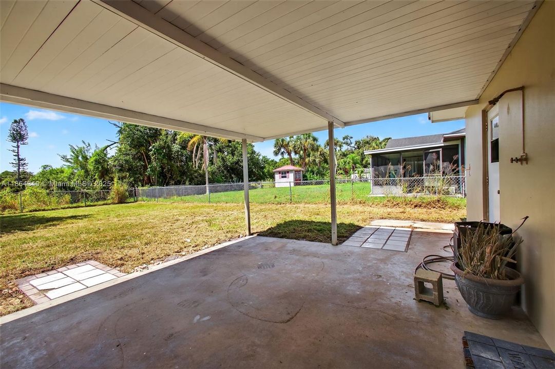 Recently Sold: $250,000 (3 beds, 2 baths, 1344 Square Feet)