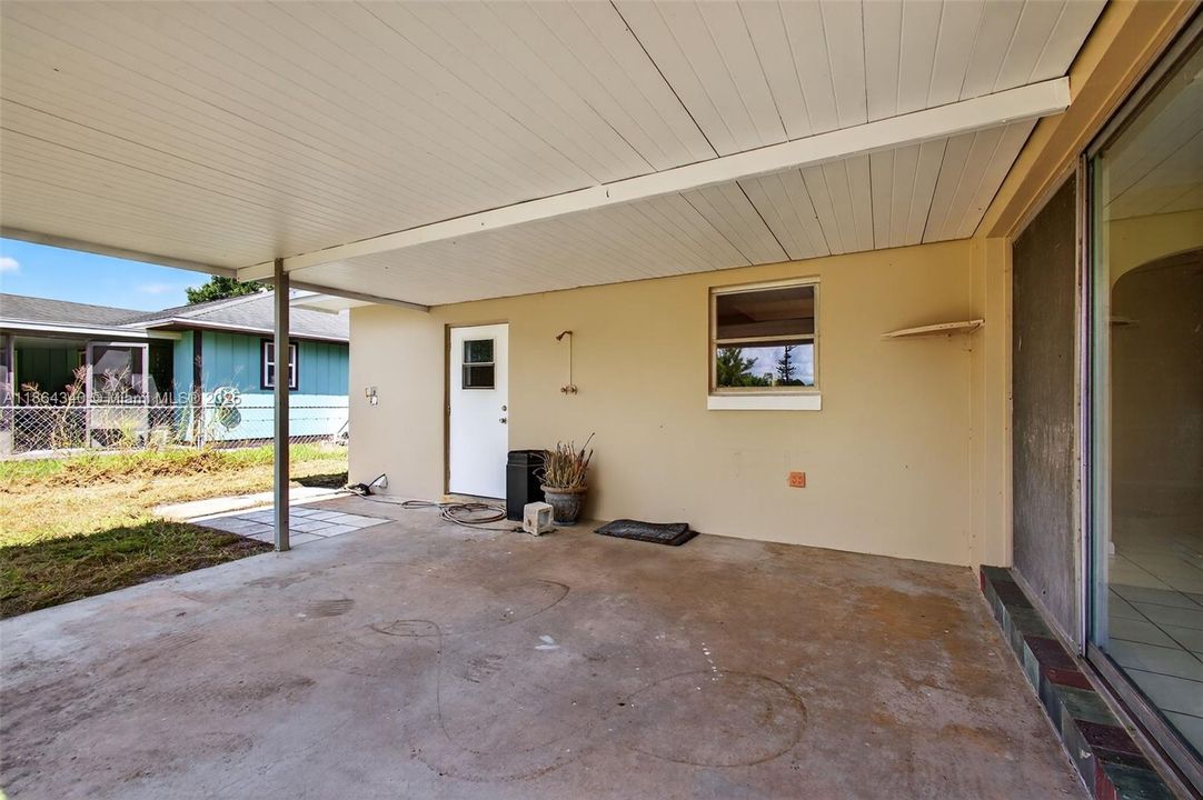 Recently Sold: $250,000 (3 beds, 2 baths, 1344 Square Feet)