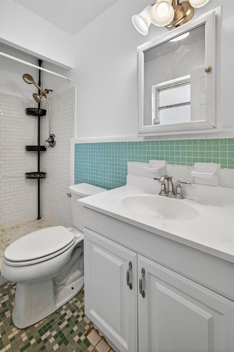 Recently Sold: $250,000 (3 beds, 2 baths, 1344 Square Feet)