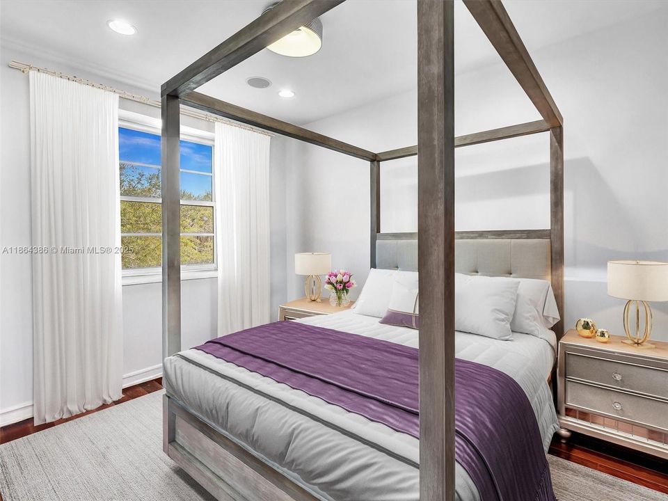 For Sale: $1,985,000 (5 beds, 5 baths, 4356 Square Feet)