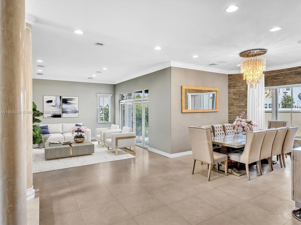 For Sale: $1,985,000 (5 beds, 5 baths, 4356 Square Feet)