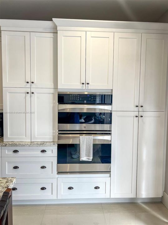 出租: $8,500 (5 贝兹, 5 浴室, 4205 平方英尺)