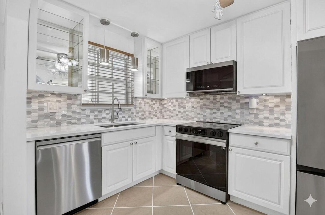 EDIT PHOTO Kitchen