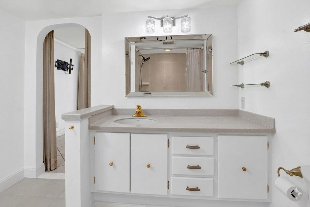 EDITED PHOTO Primary Bath
