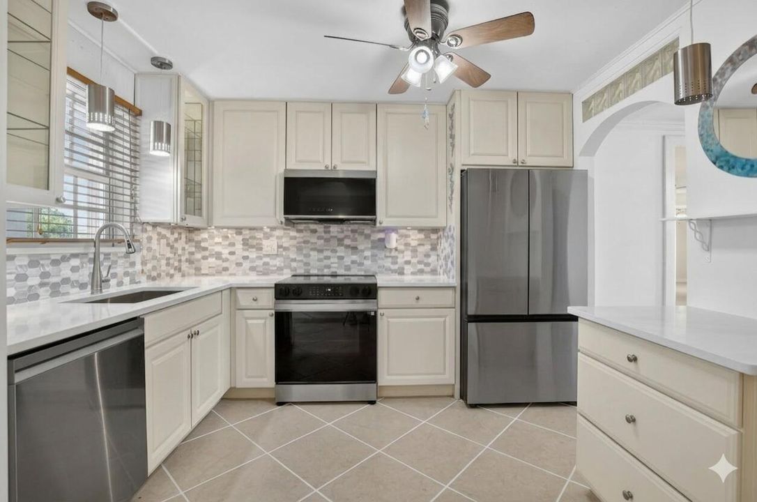 EDITED PHOTO Kitchen