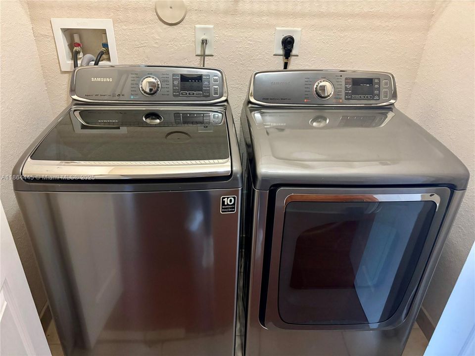 Washer & Dryer