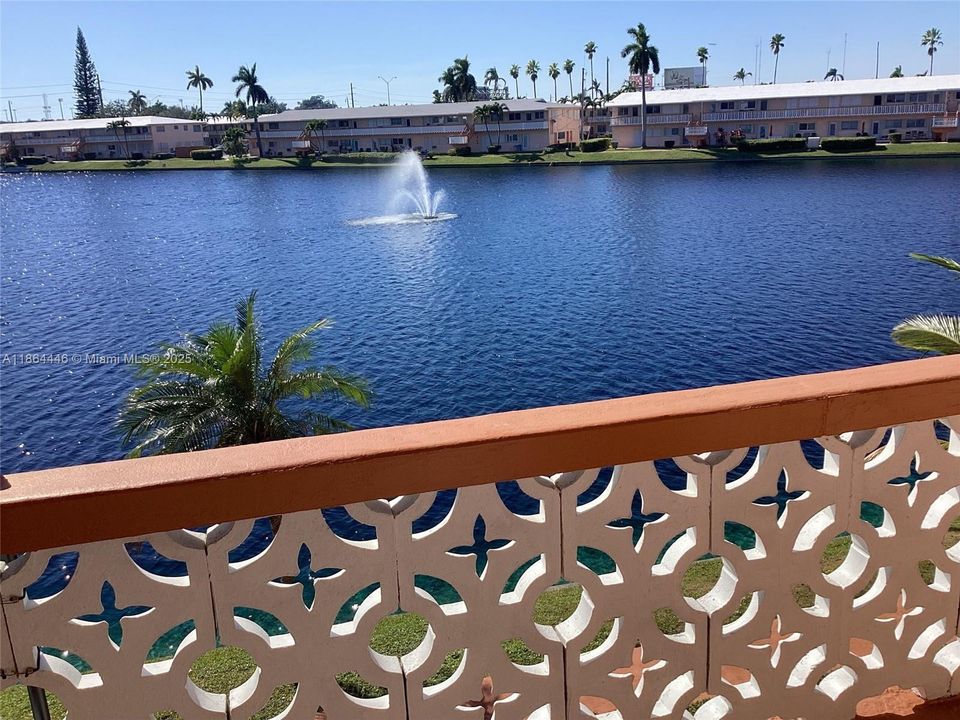 待售: $122,000 (1 贝兹, 1 浴室, 625 平方英尺)