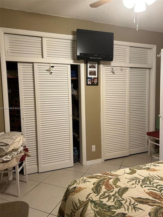 待售: $122,000 (1 贝兹, 1 浴室, 625 平方英尺)