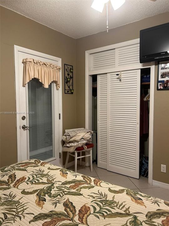 待售: $122,000 (1 贝兹, 1 浴室, 625 平方英尺)