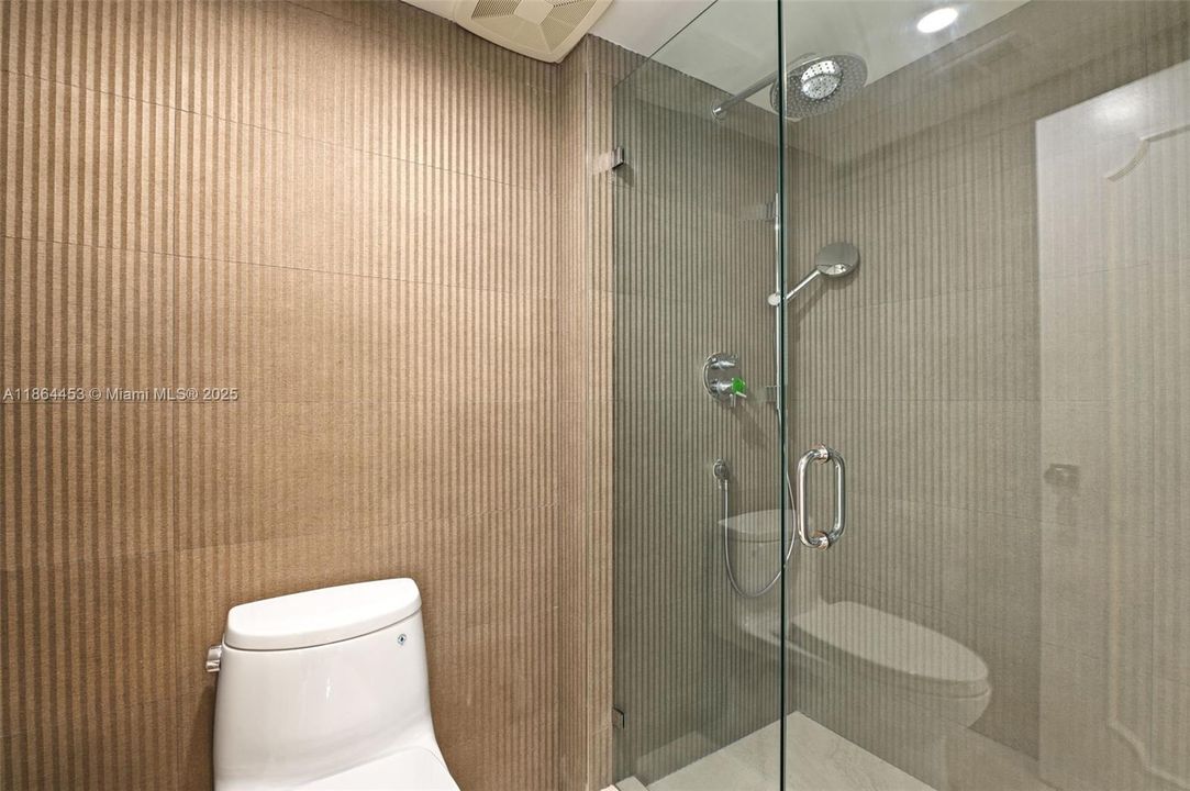 На продажу: $729,000 (2 спален, 2 ванн, 1510 Квадратных фут)