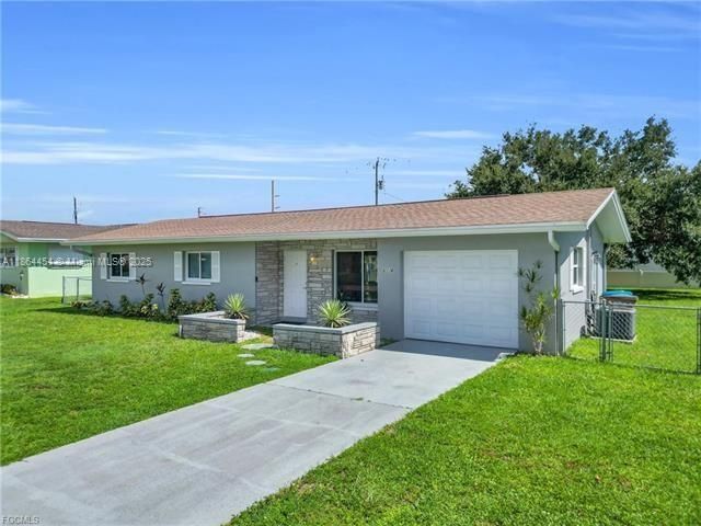 For Sale: $245,000 (3 beds, 2 baths, 1166 Square Feet)