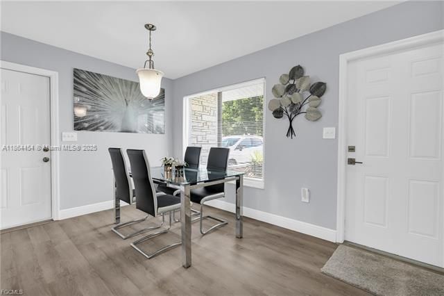 For Sale: $245,000 (3 beds, 2 baths, 1166 Square Feet)