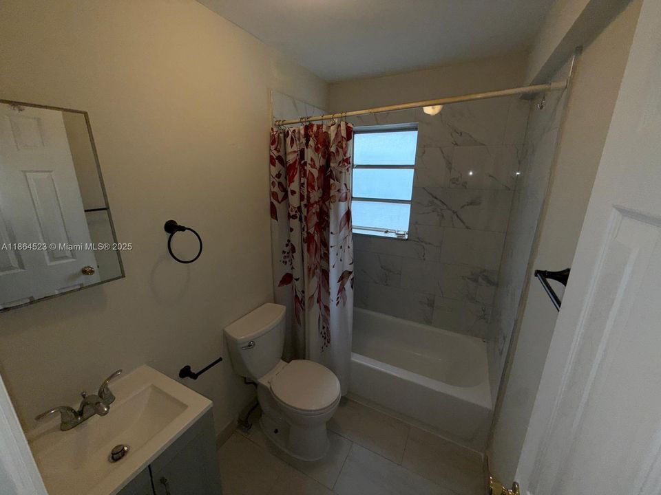 Recientemente alquilado: $1,850 (1 camas, 1 baños, 1768 Pies cuadrados)