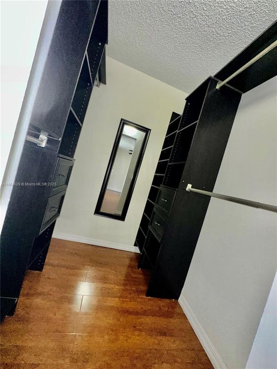 Active With Contract: $514,500 (3 beds, 2 baths, 1712 Square Feet)