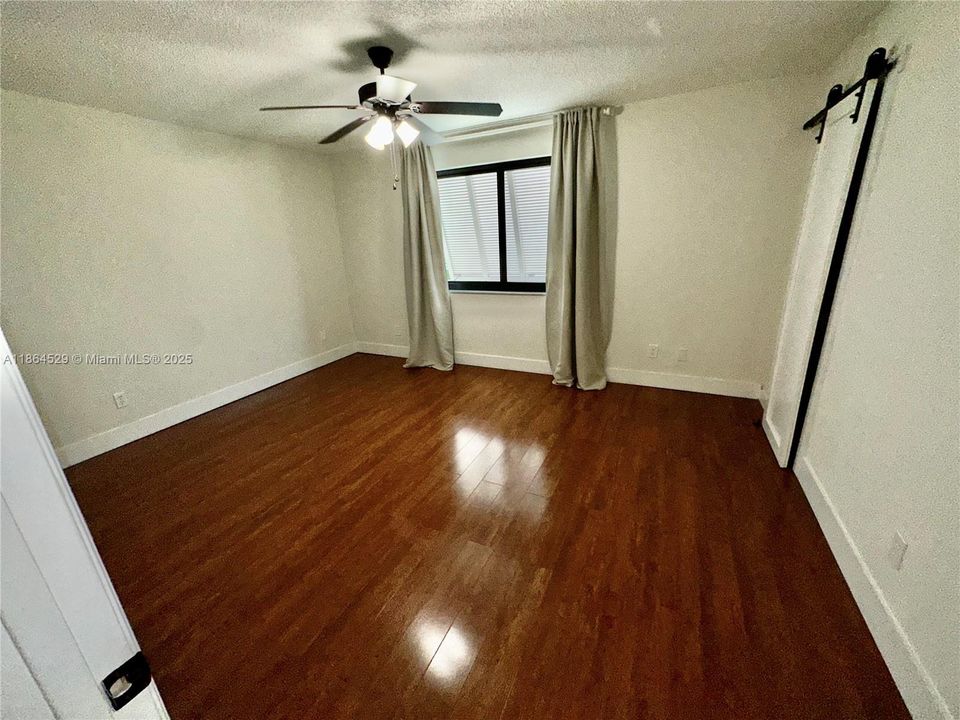 Active With Contract: $514,500 (3 beds, 2 baths, 1712 Square Feet)