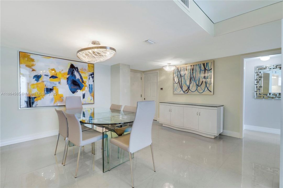 Recently Rented: $11,000 (2 beds, 2 baths, 1445 Square Feet)
