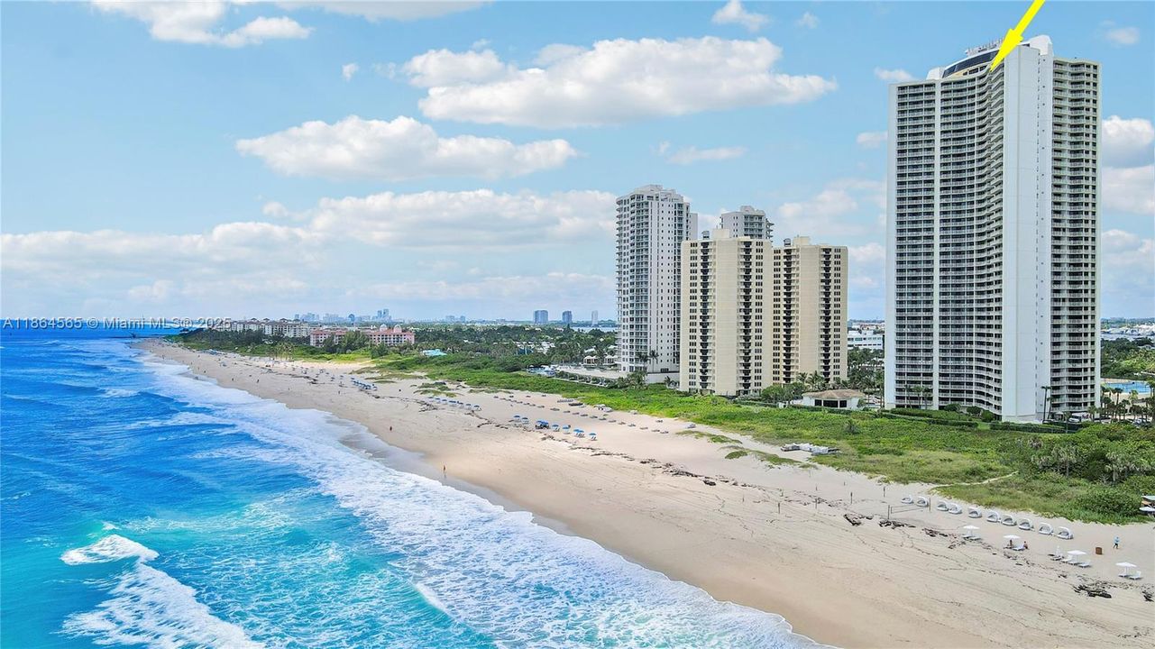 Oceanfront Penthouse living on Singer Island