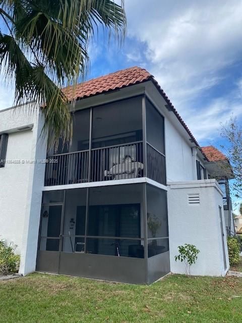 待售: $284,900 (2 贝兹, 2 浴室, 1220 平方英尺)