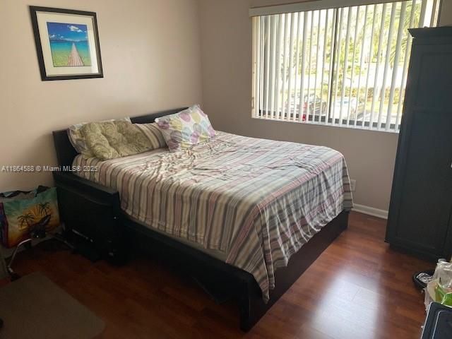 待售: $284,900 (2 贝兹, 2 浴室, 1220 平方英尺)