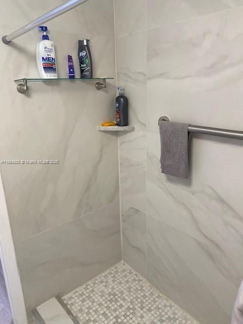 待售: $284,900 (2 贝兹, 2 浴室, 1220 平方英尺)