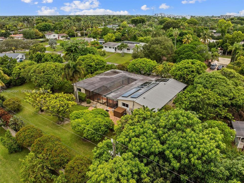 En Venta: $950,000 (4 camas, 3 baños, 1977 Pies cuadrados)