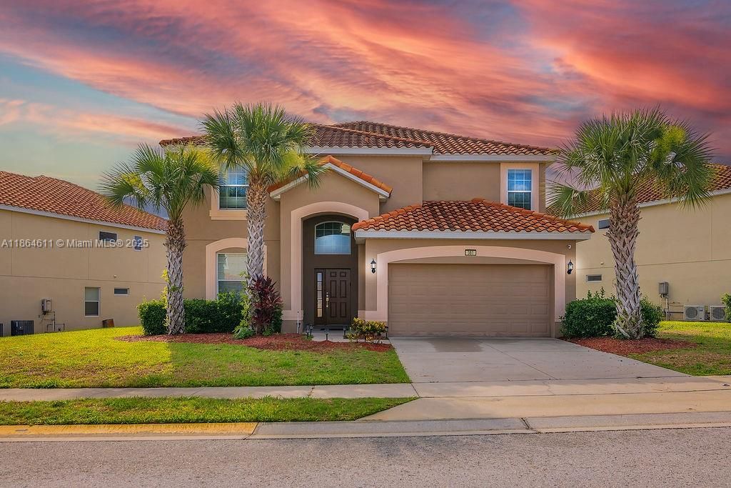 На продажу: $595,900 (6 спален, 5 ванн, 0 Квадратных фут)