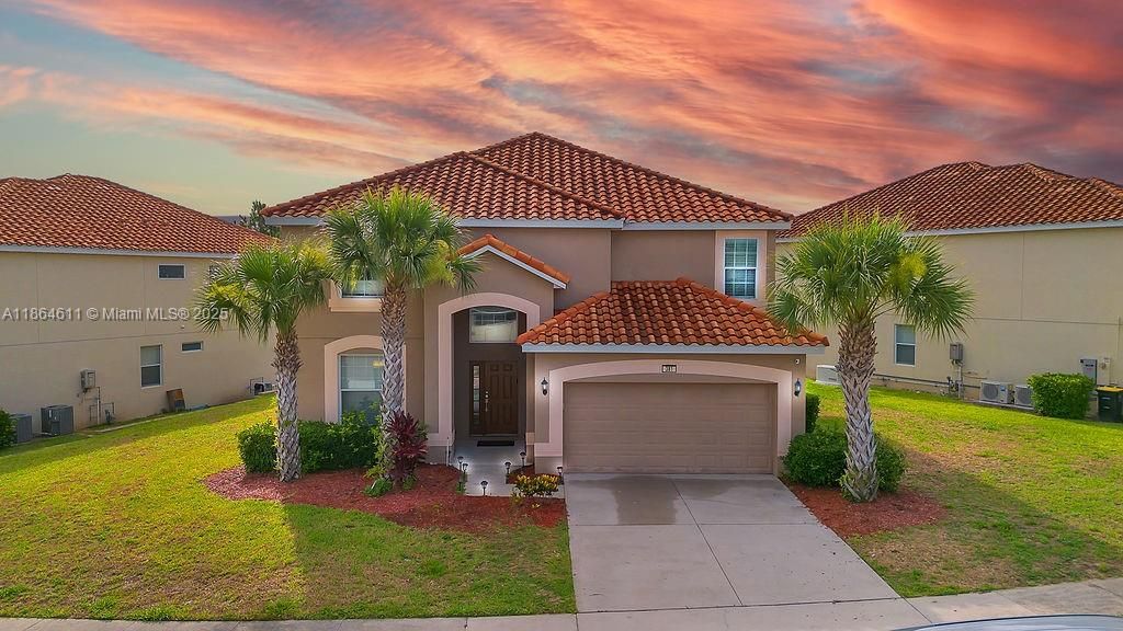 На продажу: $595,900 (6 спален, 5 ванн, 0 Квадратных фут)