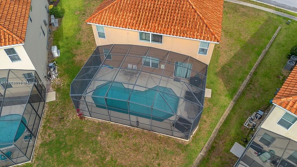 На продажу: $595,900 (6 спален, 5 ванн, 0 Квадратных фут)