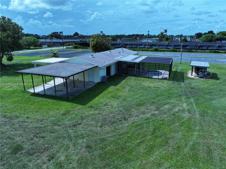 Vendido Recientemente: $1,175,000 (3 camas, 2 baños, 1274 Pies cuadrados)