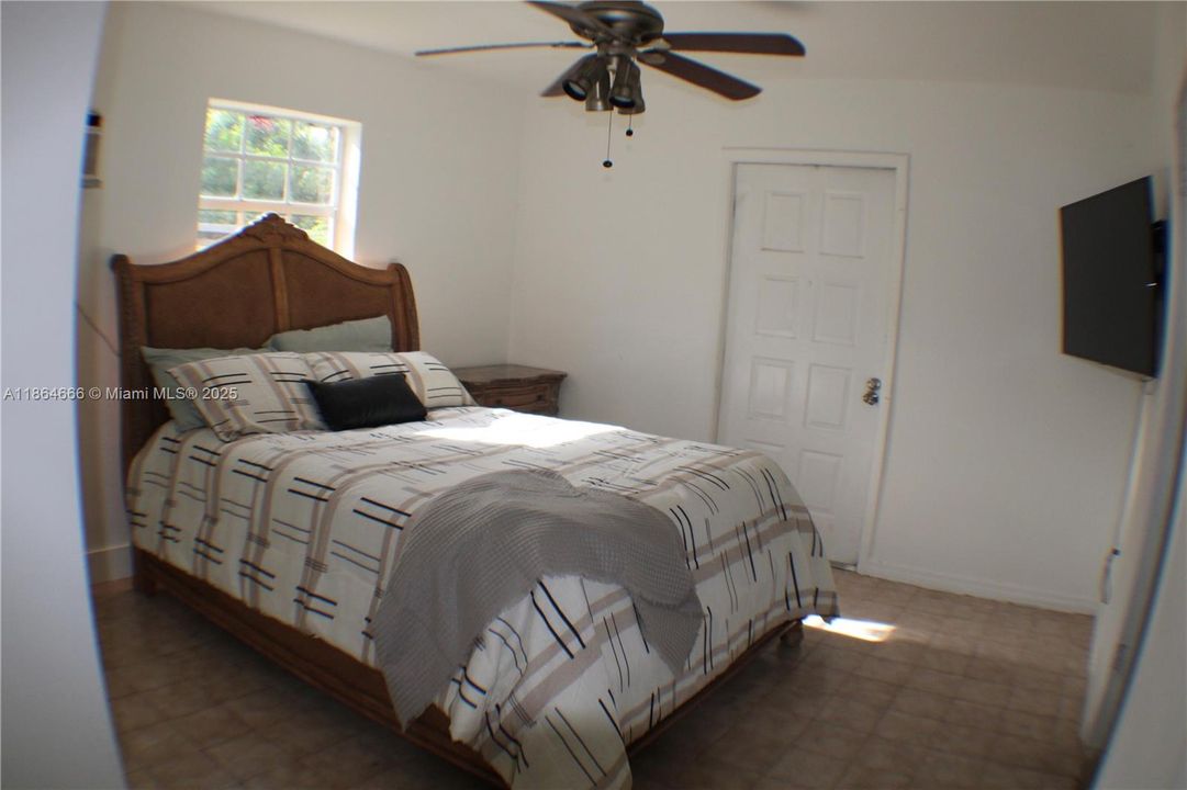 В аренду: $5,450 (3 спален, 2 ванн, 1660 Квадратных фут)