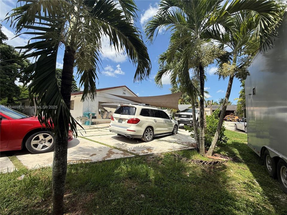 待售: $2,500,000 (4 贝兹, 2 浴室, 3308 平方英尺)