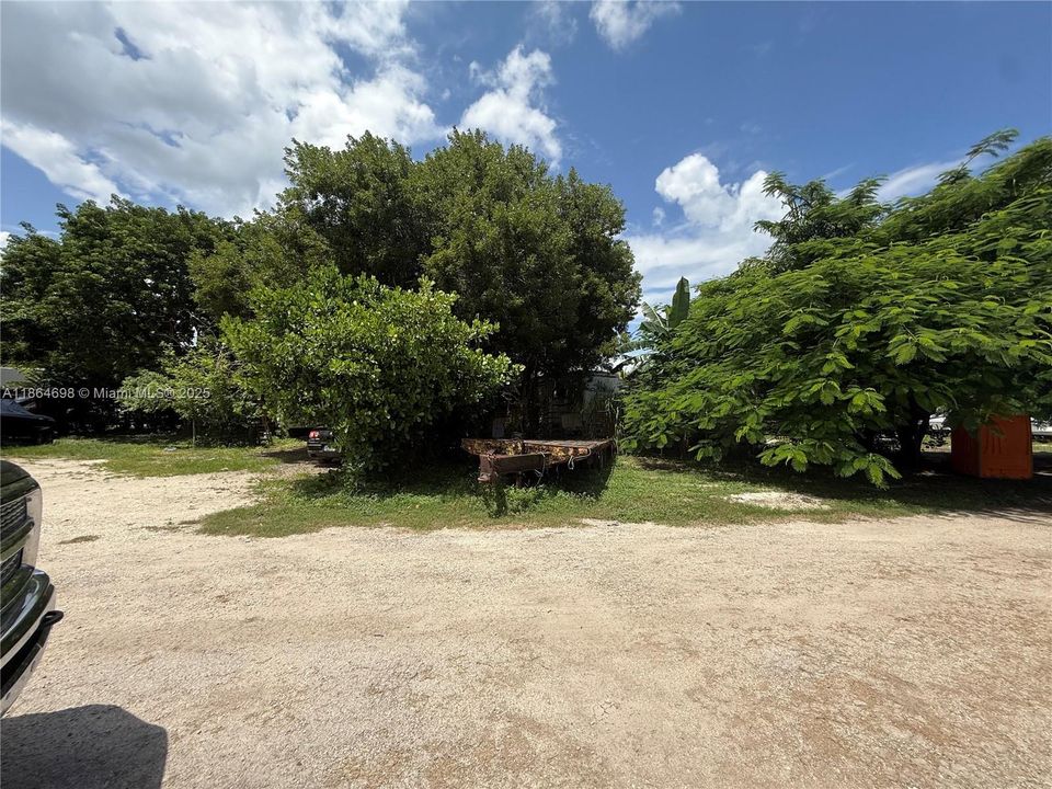 待售: $2,500,000 (4 贝兹, 2 浴室, 3308 平方英尺)