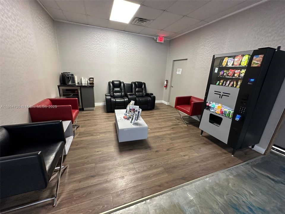 На продажу: $6,950,000 (0 спален, 0 ванн, 0 Квадратных фут)