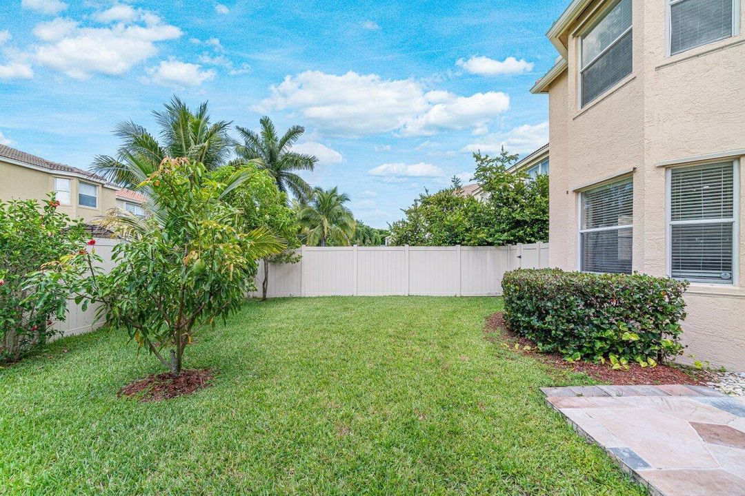 030-9885WoodworthCourt-Wellington-FL-334