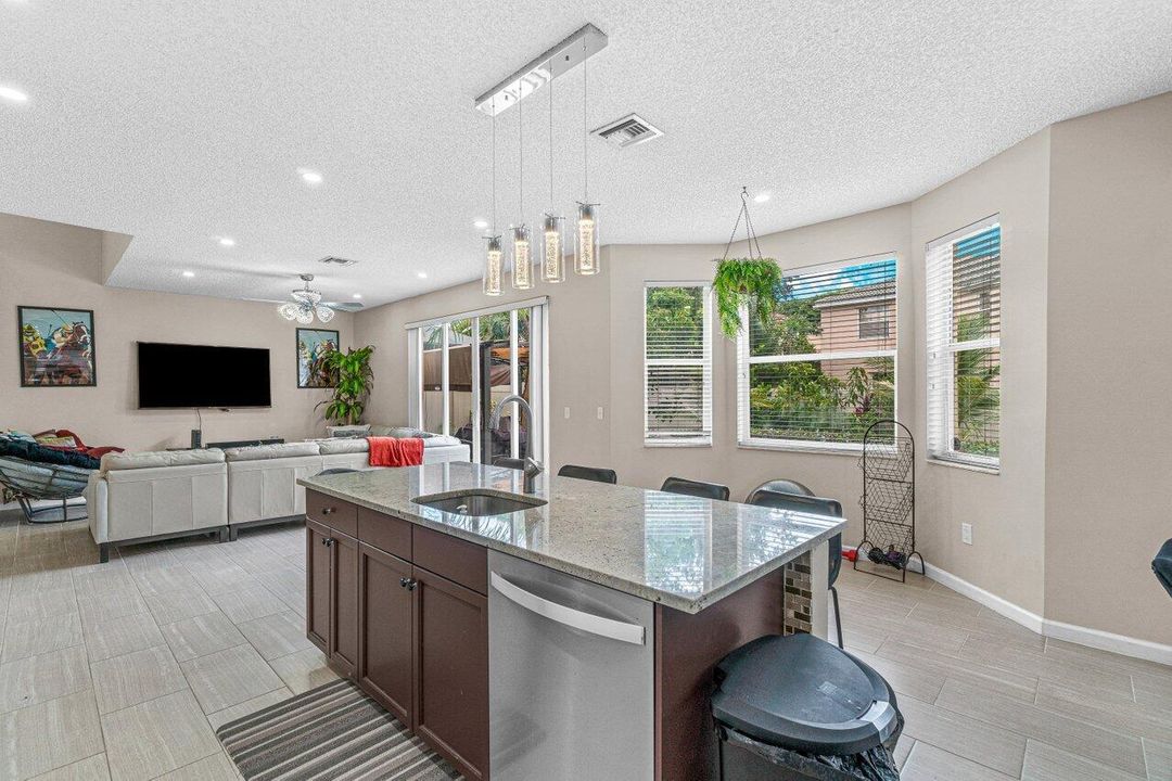 014-9885WoodworthCourt-Wellington-FL-334