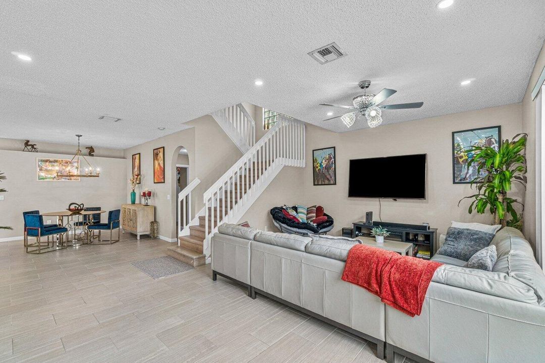 018-9885WoodworthCourt-Wellington-FL-334