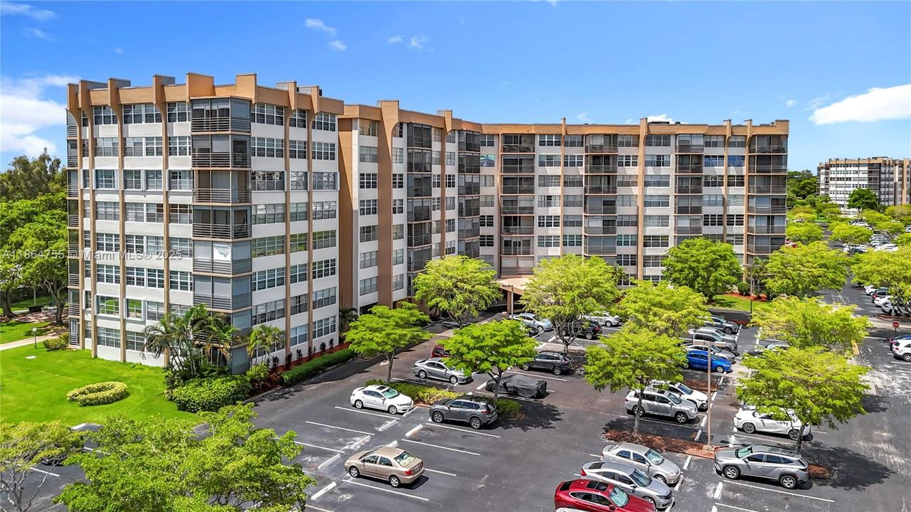 Vendido Recientemente: $134,900 (2 camas, 2 baños, 1120 Pies cuadrados)