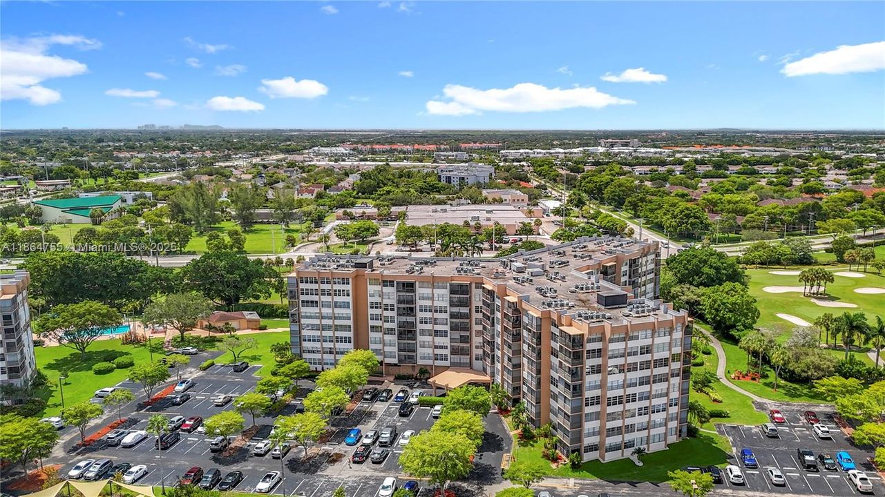 Vendido Recientemente: $134,900 (2 camas, 2 baños, 1120 Pies cuadrados)