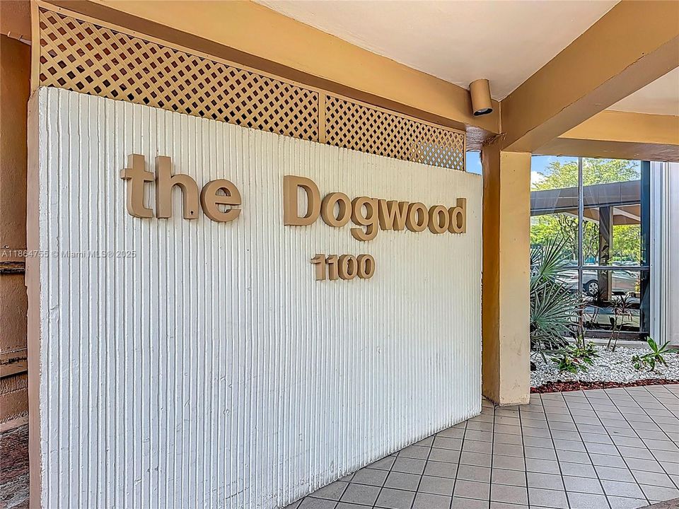 Vendido Recientemente: $134,900 (2 camas, 2 baños, 1120 Pies cuadrados)