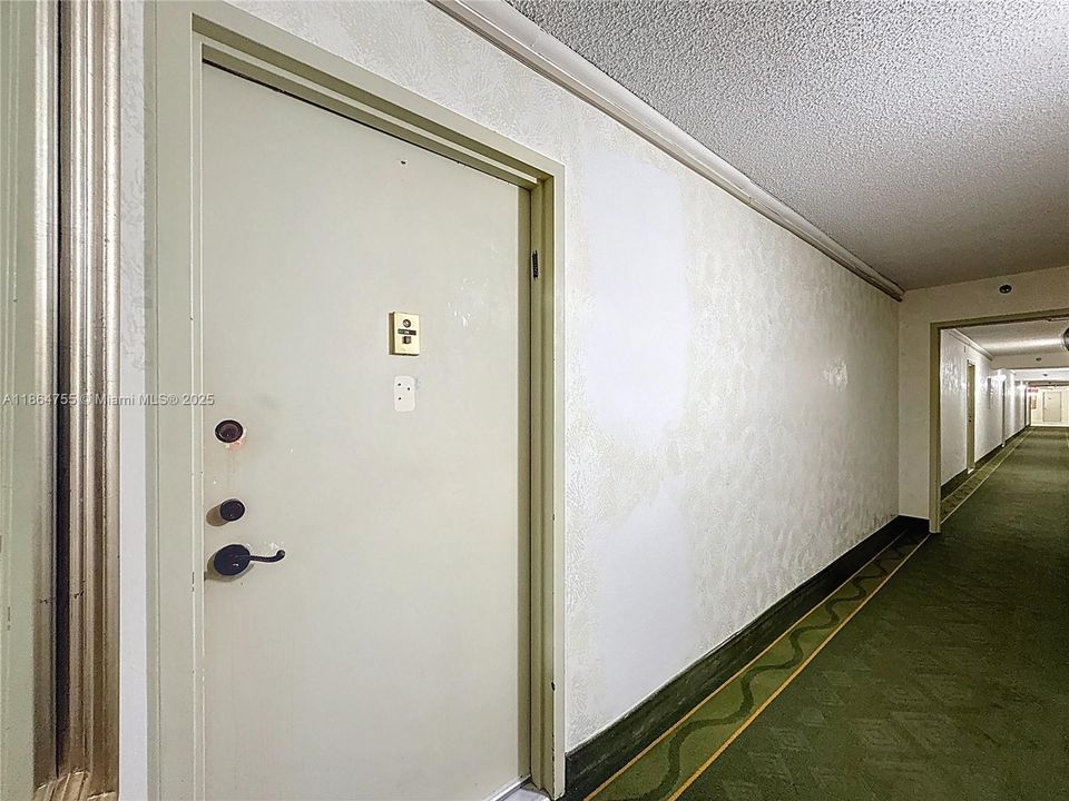 Vendido Recientemente: $134,900 (2 camas, 2 baños, 1120 Pies cuadrados)