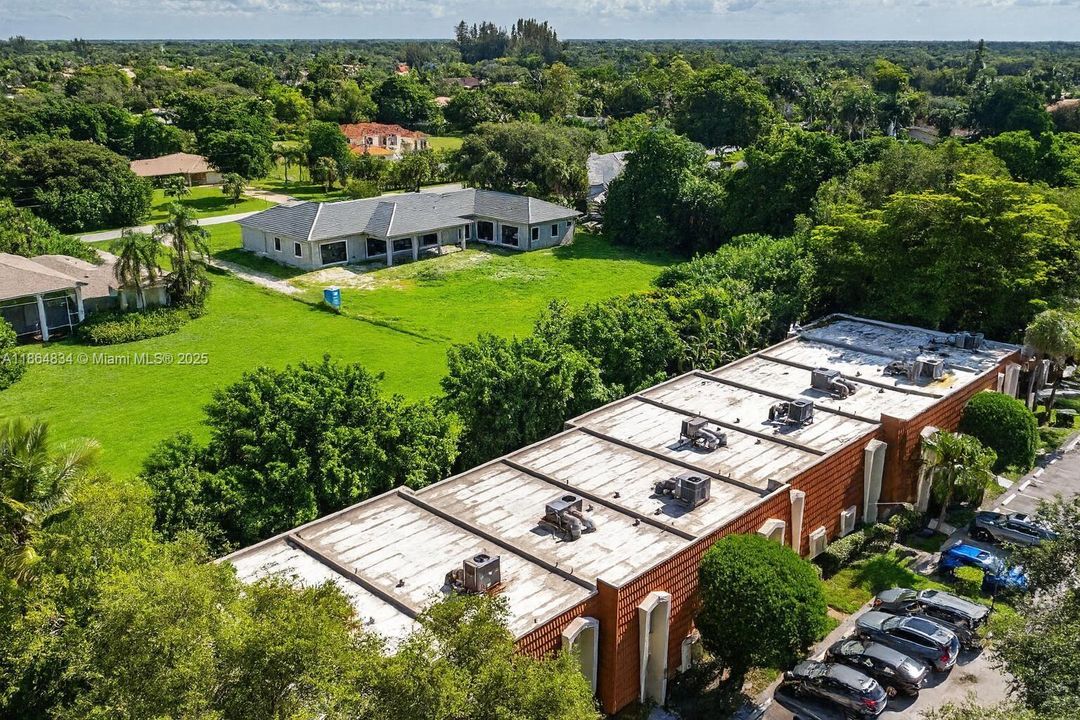 Recently Sold: $350,000 (2 beds, 2 baths, 1616 Square Feet)