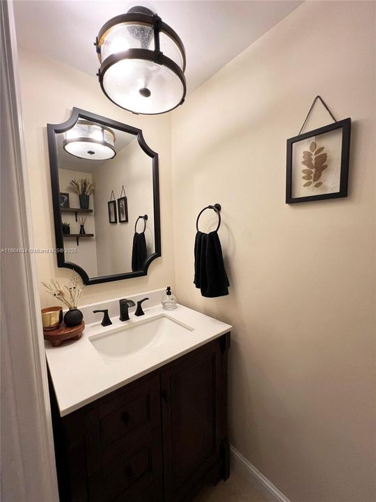 Recently Sold: $350,000 (2 beds, 2 baths, 1616 Square Feet)