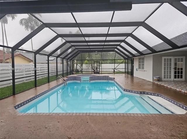 На продажу: $1,158,000 (4 спален, 2 ванн, 3125 Квадратных фут)