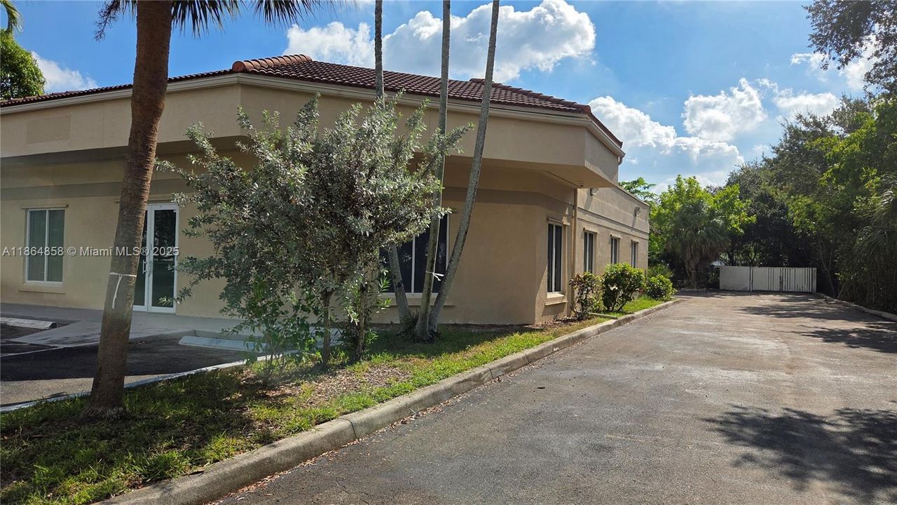 For Sale: $1,600,000 (0 beds, 0 baths, 0 Square Feet)