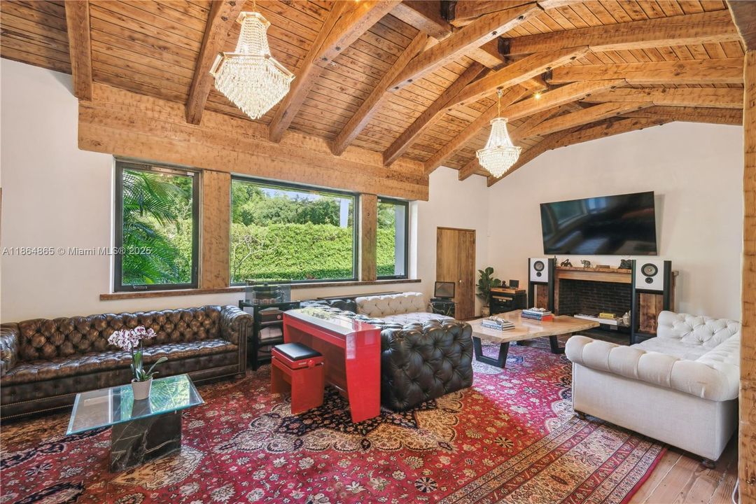 На продажу: $3,850,000 (4 спален, 4 ванн, 3495 Квадратных фут)