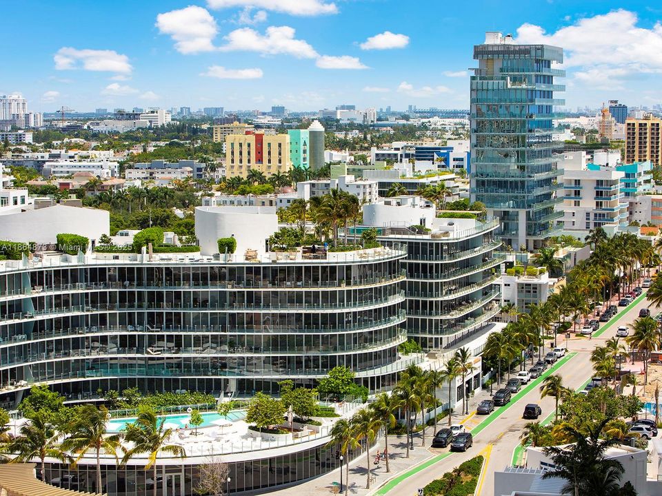 待售: $4,995,000 (2 贝兹, 2 浴室, 1591 平方英尺)